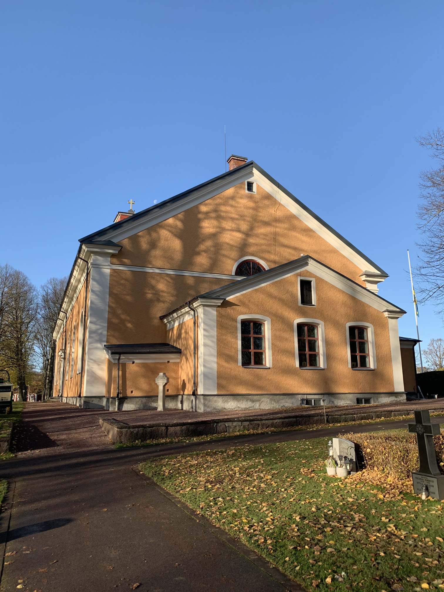 Ålems kyrka
